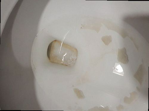 청주 하수구막힘 고압 세척 후 물 흐름을 확인하는 배수 테스트