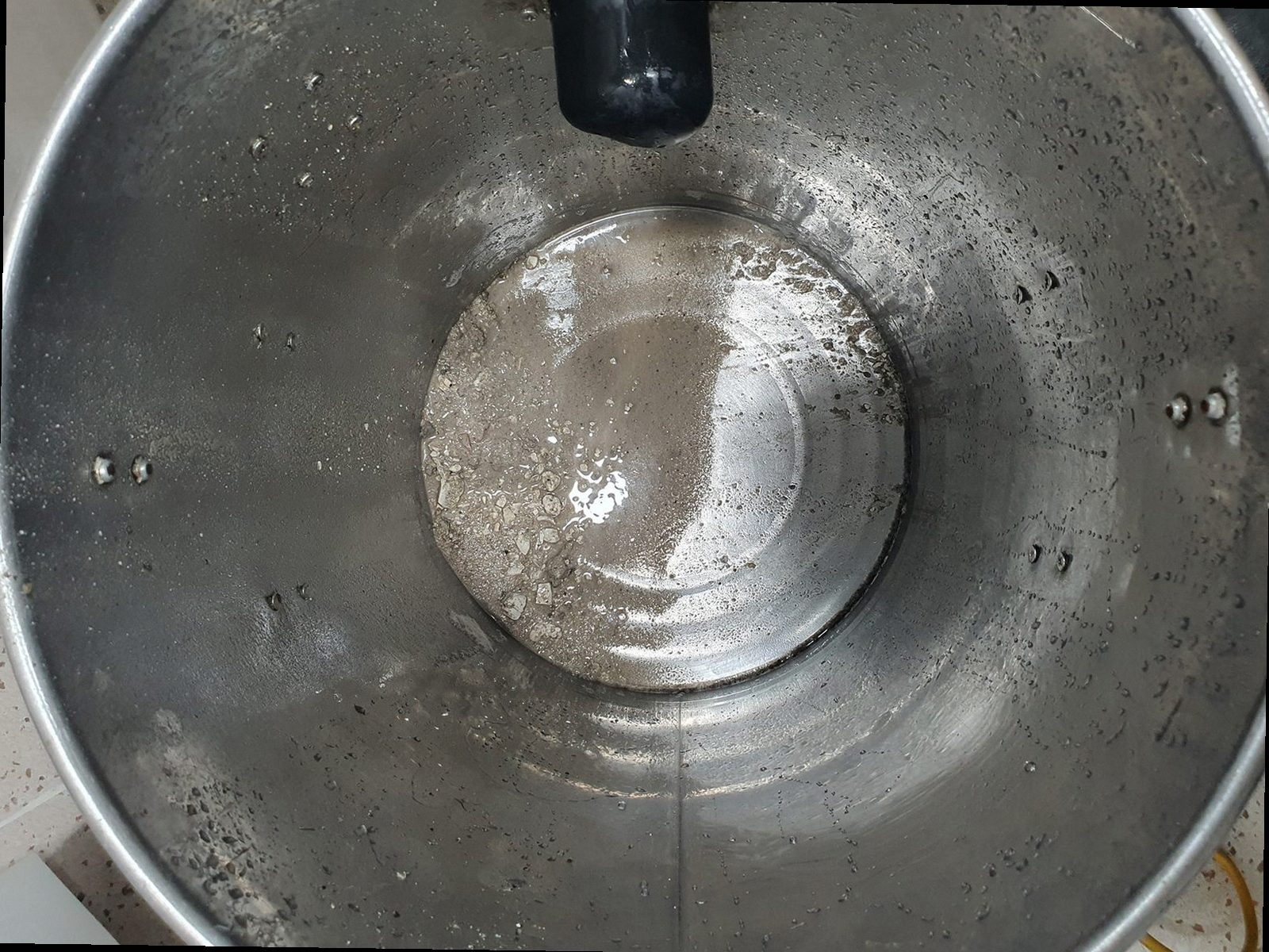 남양주 하수구막힘 배수 상태를 확인하는 현장 점검 장면