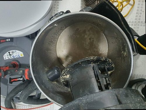 대덕구 하수구막힘 고압 세척 장비로 배관 내부의 오염을 제거하는 작업